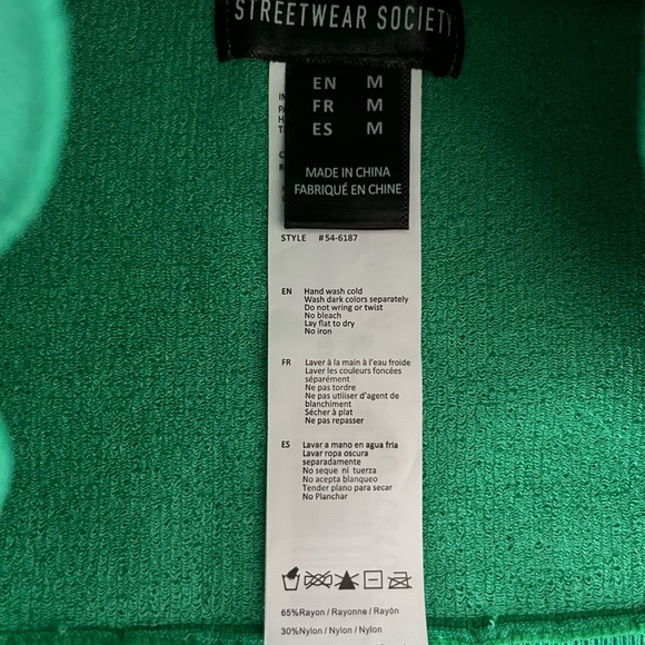 Basic Ultra Crop Seamless Ribbed Tank - Picture 3 of 3